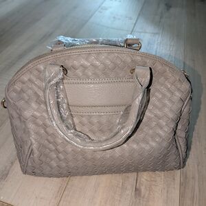 Elegant Gray Woven Handbag